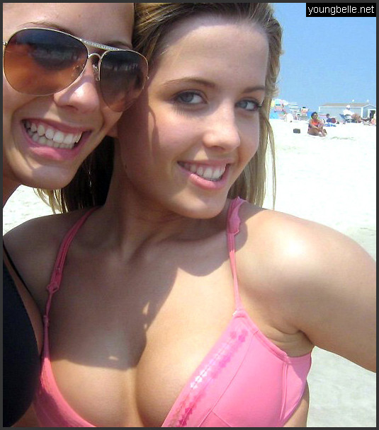 Teen girls nackt selfie junge Infamous Erotic